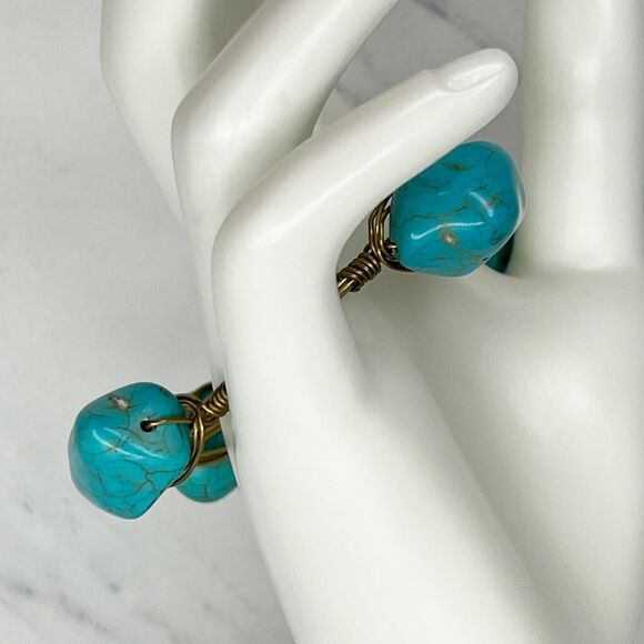 Gold Tone Faux Turquoise Beaded Small Wire Bangle Bracelet - Picture 6 of 8